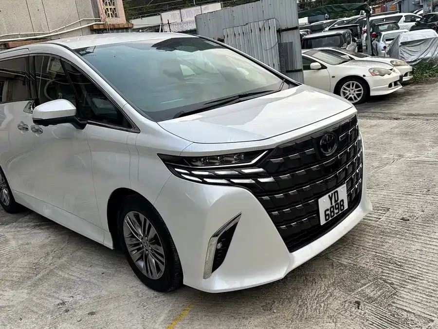 Toyota Alphard Alphard 2025 Hybrid 2.5L Gold Edition 2026 — миниатюра 4
