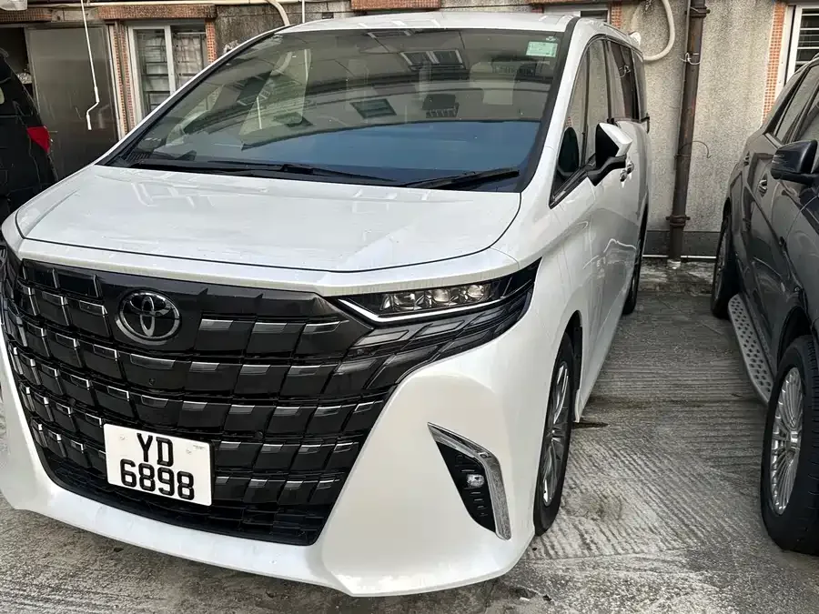 Toyota Alphard Alphard 2025 Hybrid 2.5L Gold Edition 2026 — фото 1, купить с доставкой в Москву