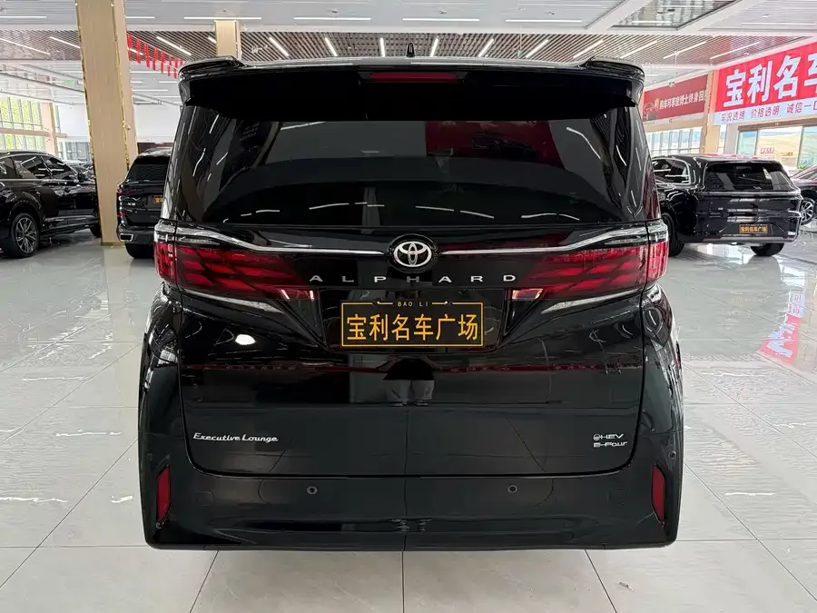 Toyota Alphard Alphard 2024 Hybrid 2.5L Premium Edition 2024 — миниатюра 2