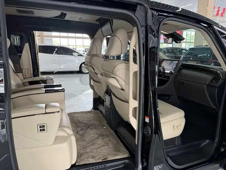 Toyota Alphard Alphard 2024 Hybrid 2.5L Premium Edition 2024 — миниатюра 4