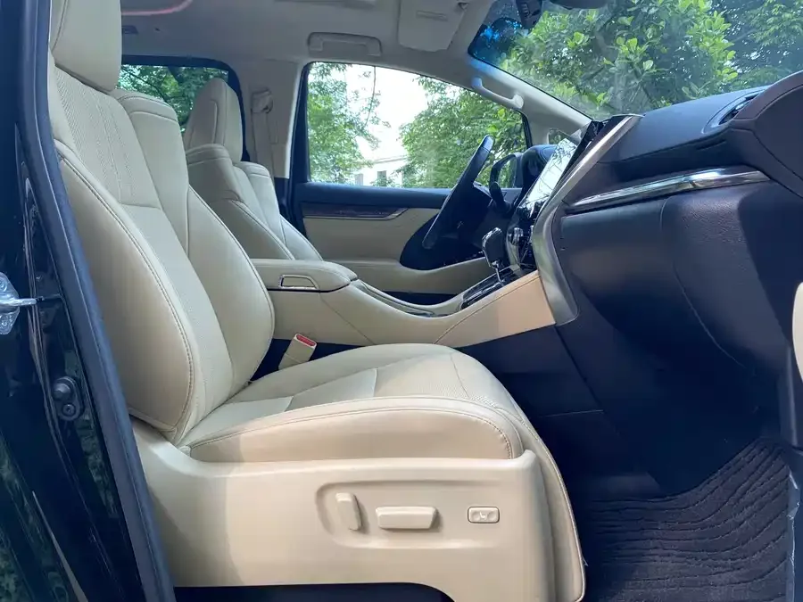 Toyota Alphard Alfa 2021 Dual Engine 2.5L Premium Edition 2023 — миниатюра 3