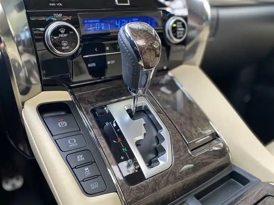 Toyota Alphard Alfa 2021 Dual Engine 2.5L Premium Edition 2023 — миниатюра 5