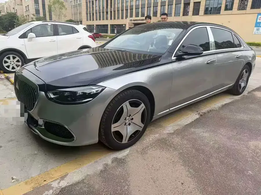 Mercedes-Benz Maybach S-Class 2025