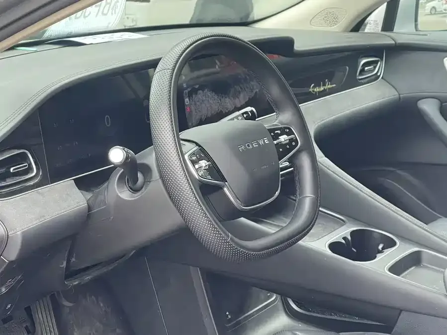 Roewe D7 Roewe D7 2023 DMH 125km Excellence Edition 2024 — миниатюра 5