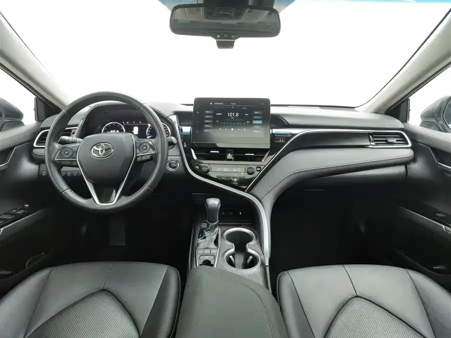 Toyota Camry Camry 2021 2.5G Deluxe Edition 2022 — миниатюра 2