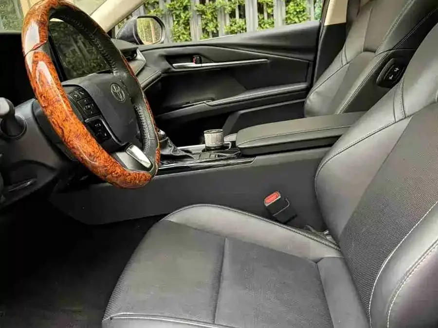Toyota Camry Camry 2024 Hybrid 2.0HE Elite Edition 2024 — миниатюра 3