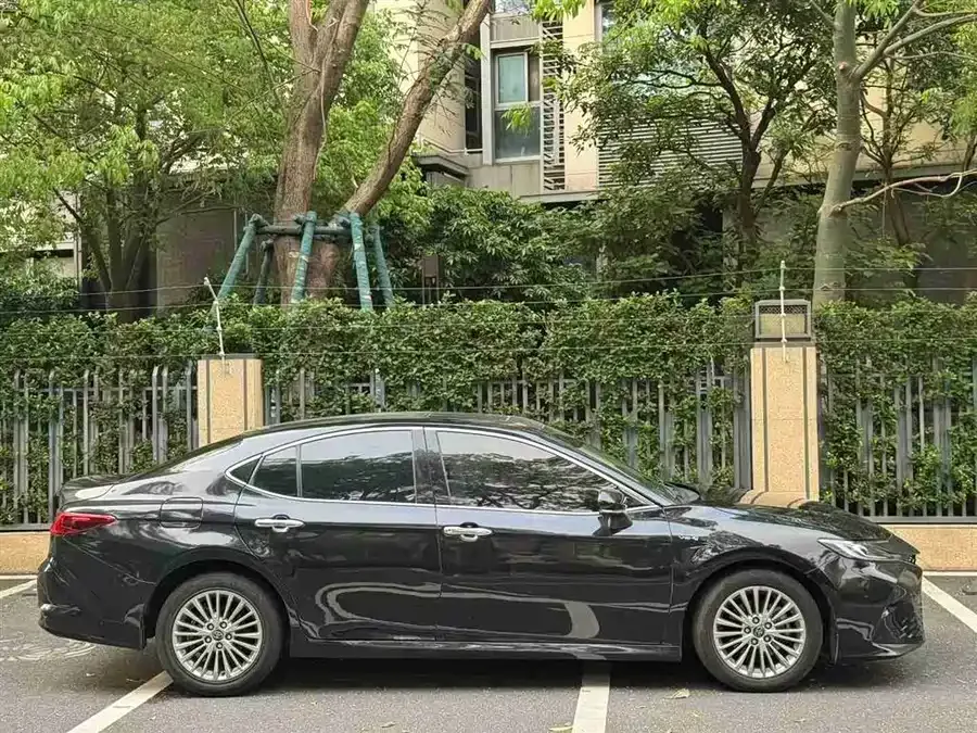 Toyota Camry Camry 2024 Hybrid 2.0HE Elite Edition 2024 — миниатюра 4