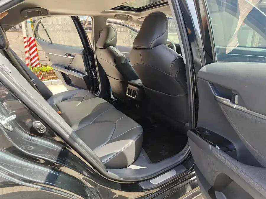 Toyota Camry Camry 2023 2.0G Deluxe Edition 2023 — миниатюра 5