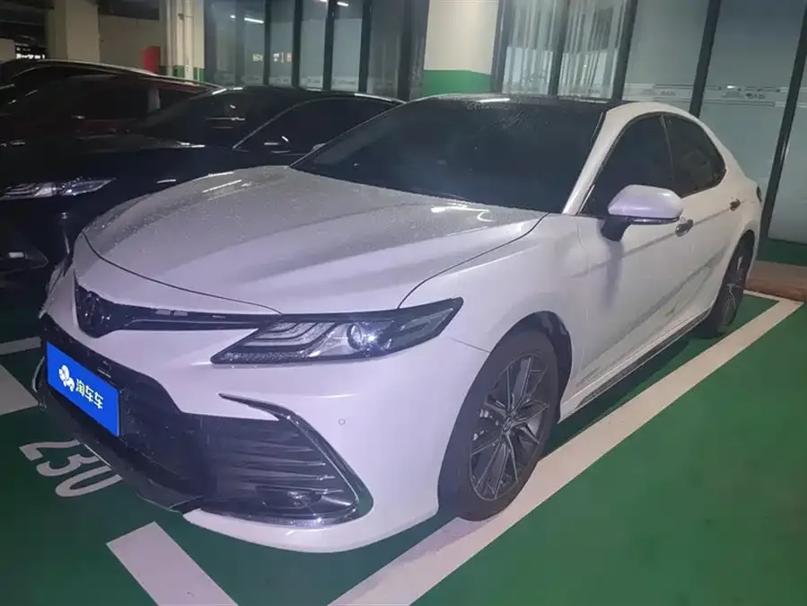 Toyota Camry Camry 2023 2.5G Deluxe Edition 2024 — фото 1, купить с доставкой в Москву
