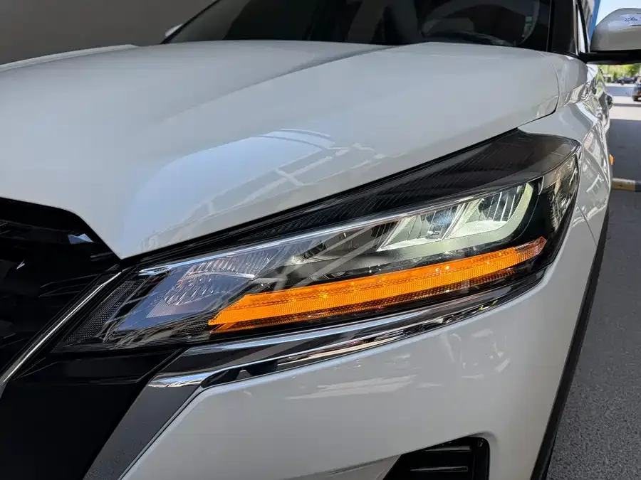 Nissan Kicks 2023 Kicks 1.5L Sport Edition: Powerful and stylish 2023 — миниатюра 5