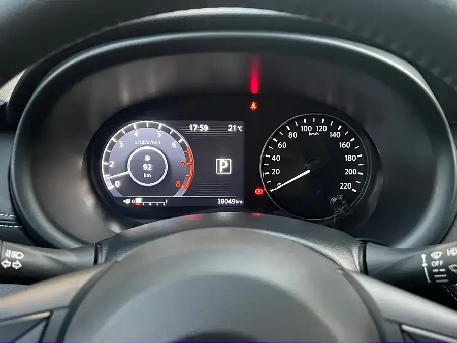 Nissan Kicks Kicks 2022 1.5L CVT XV Luxury Edition 2022 — миниатюра 3