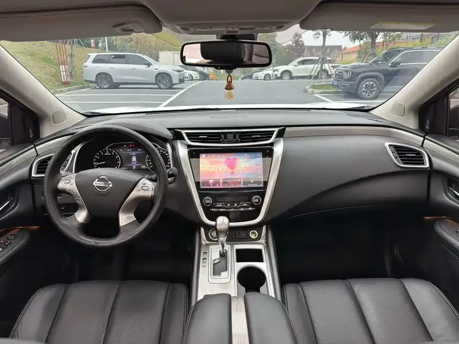 Nissan Murano Loulan 2021 2.5L XL 2WD Intelligent Linked Deluxe Edition 2023 — миниатюра 2