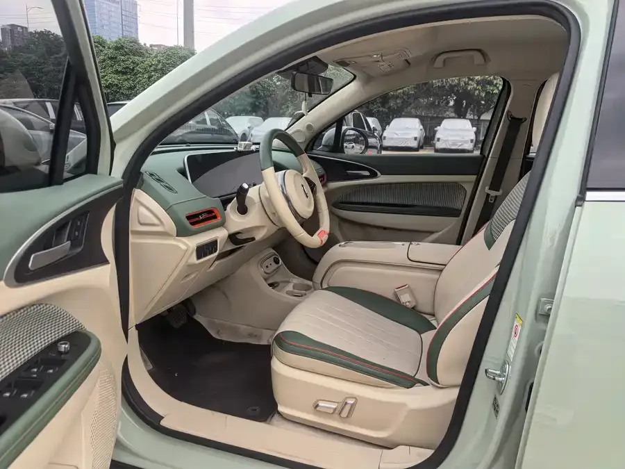 ORA Good Cat Euler Good Cat 2023 401km standard range luxury ternary lithium model 2023 — миниатюра 2
