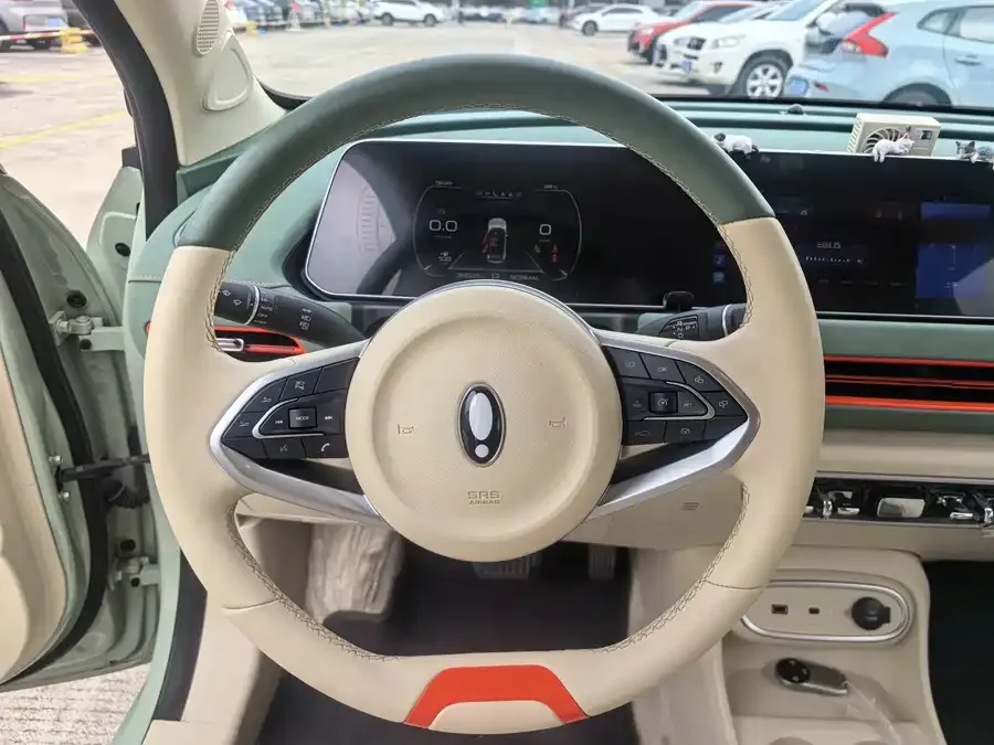 ORA Good Cat Euler Good Cat 2023 401km standard range luxury ternary lithium model 2023 — миниатюра 4