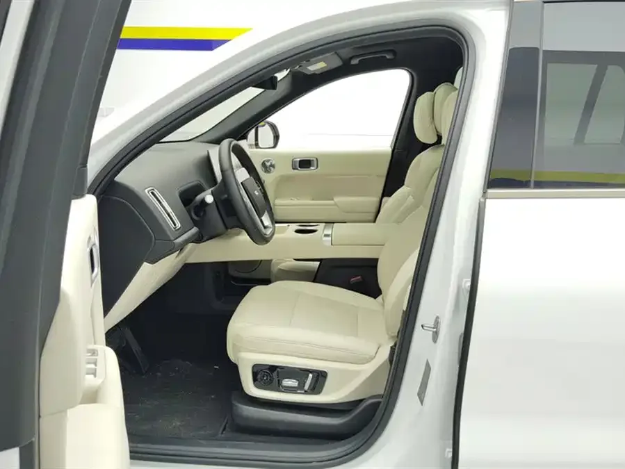 Li Xiang L9 Ideal L9 2025 Ultra Smart New Edition 2025 — миниатюра 3