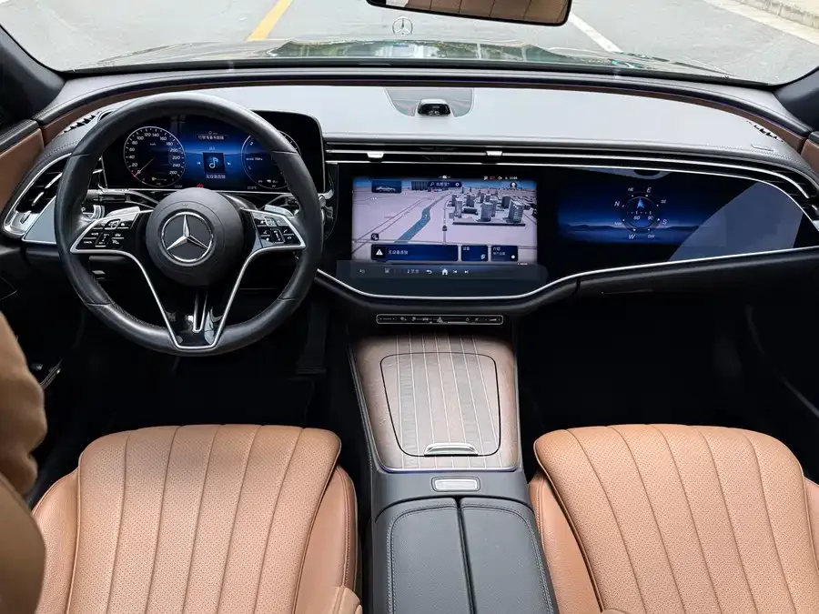 Mercedes-Benz E-class new energy Mercedes-Benz E-Class New Energy 2024 E 350 e L Plug-in Hybrid Sedan 2024 — миниатюра 2