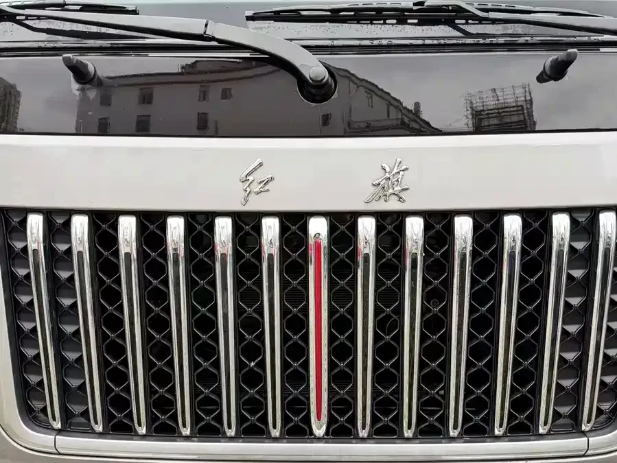 Hongqi Golden Sunflower Guoyue Hongqi Golden Sunflower Guoyue 2024 3.0T Flagship Edition 17-seater 2025 — миниатюра 2