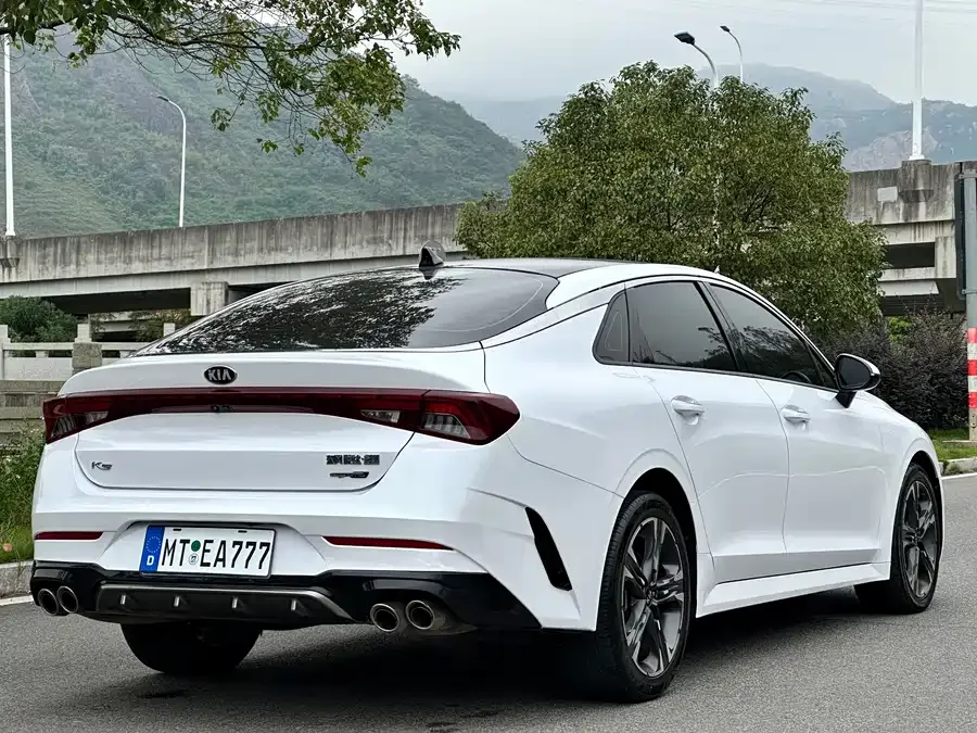 Kia K5 2020 380T GT-Line Premium Technology Edition 2022 — миниатюра 3