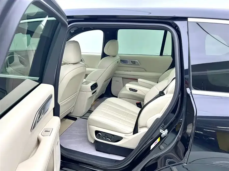 Deepal dark blue S09 Dark Blue S09 2025 4WD Ultra+ Premium Edition 2025 — миниатюра 3