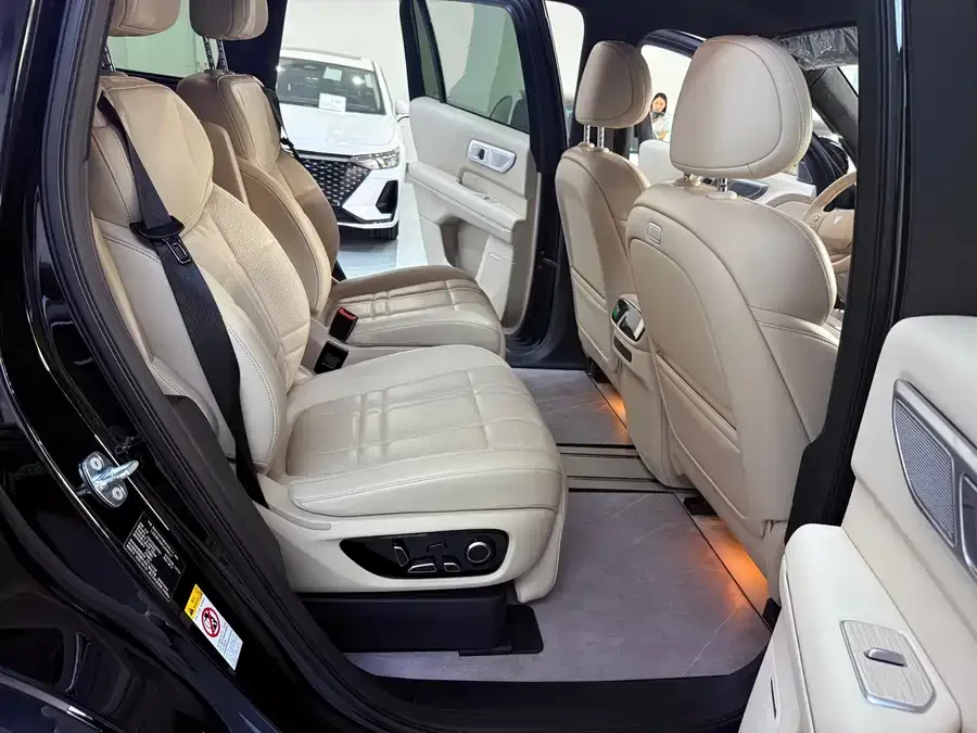 Deepal dark blue S09 Dark Blue S09 2025 4WD Ultra+ Premium Edition 2025 — миниатюра 4