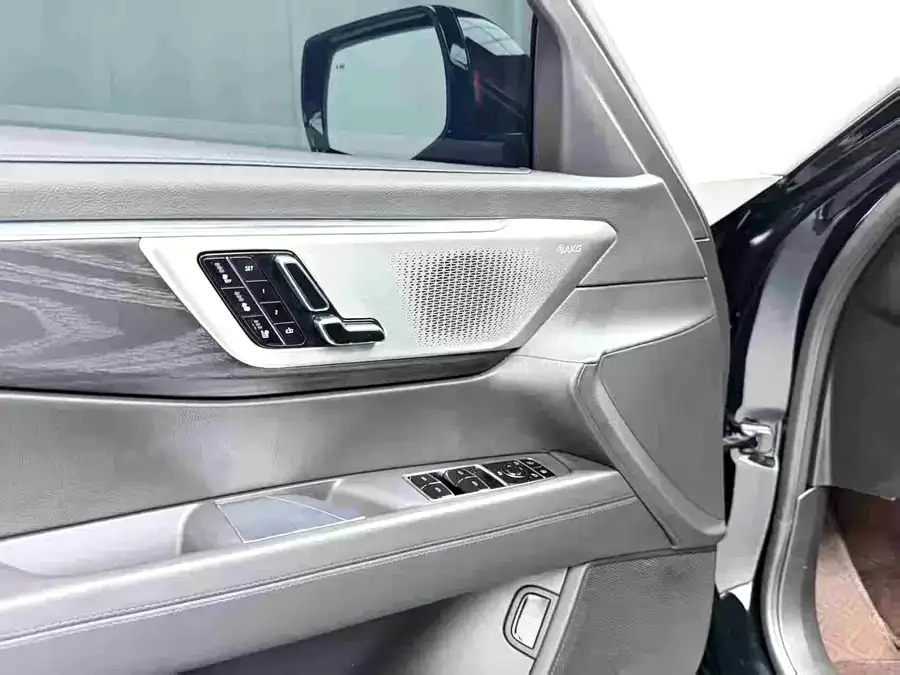 Cadillac CT6 2023 28T Luxury Edition 2023 — миниатюра 4