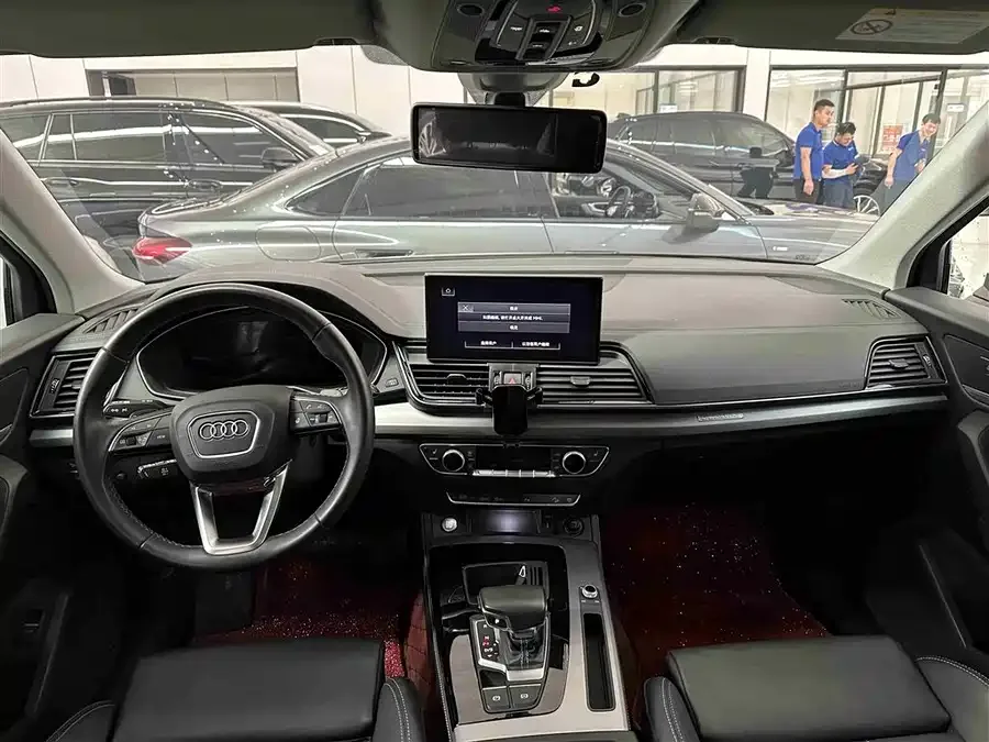 Audi Q5L 2022 40T luxury and dynamic model 2022 — миниатюра 4