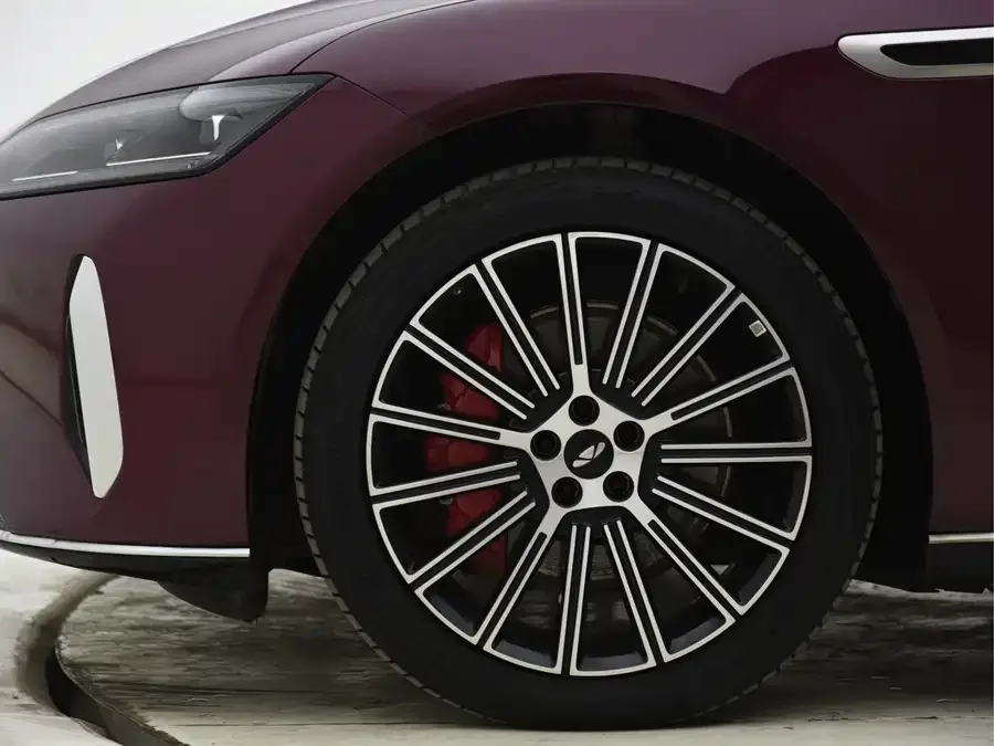 Chery Fengyun Fengyun A9L Fengyun A9L 2025 four-wheel drive high-energy peak version 2025 — миниатюра 2