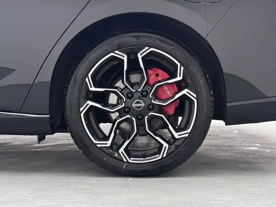 Nissan N7 Nissan N7 2025 625 Pro 2025 — миниатюра 5