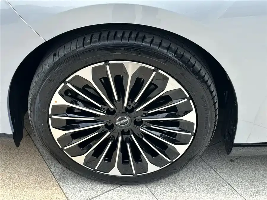Nissan N7 Nissan N7 2025 510 MAX 2025 — миниатюра 5