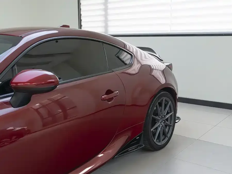 Subaru BRZ 2022 2.4L manual version 2023 — миниатюра 4