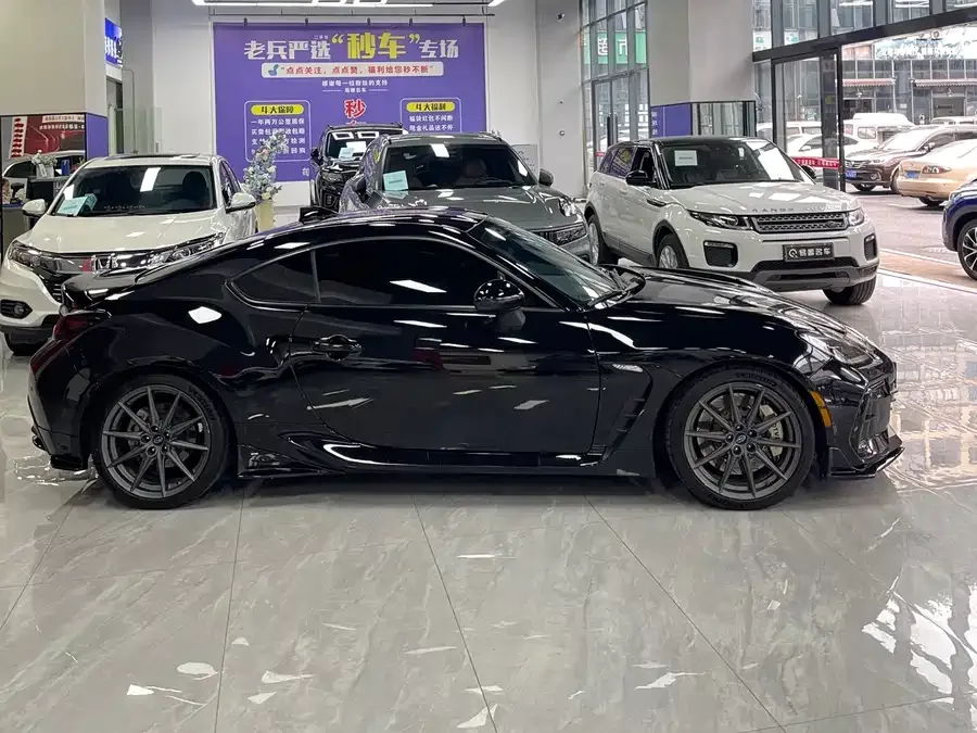 Subaru BRZ 2025 2.4L Manual EyeSight STI Sport 2025 — миниатюра 4