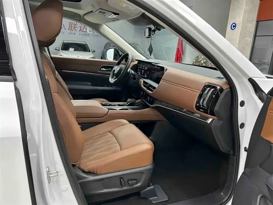Nissan Pathfinder Tanlu 2024 380VC-TURBO 4WD Zhizun Edition 6 Seaters 2024 — миниатюра 4