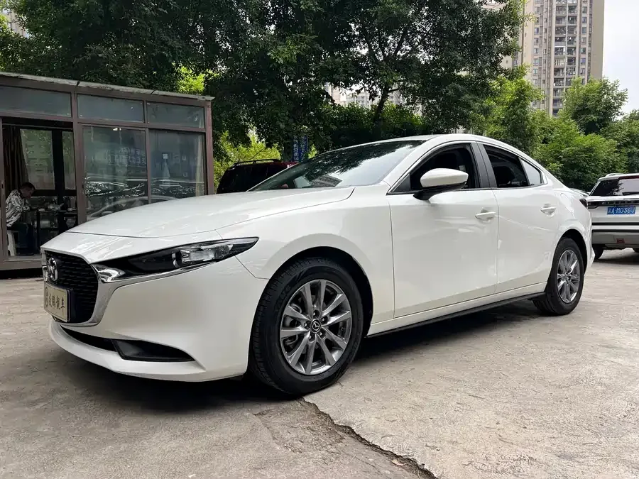 Mazda Axela 2024