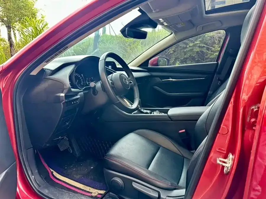 Mazda Axela Mazda 3 Angkesaila 2023 2.0L Automatic Elegant Edition 2024 — миниатюра 4