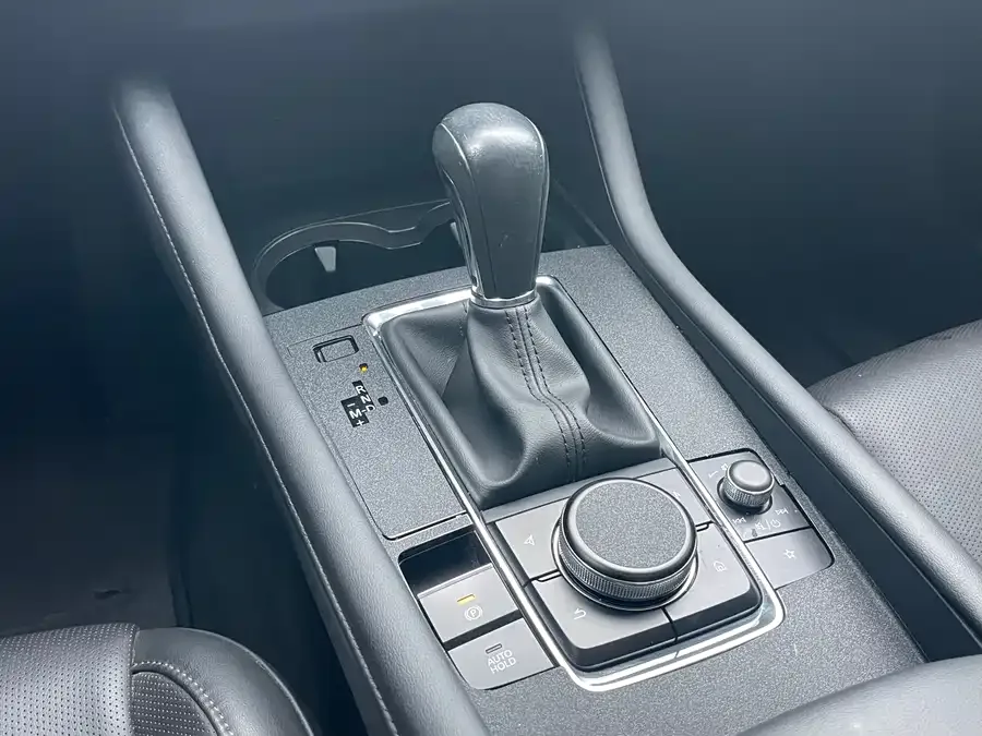 Mazda Axela Mazda3 Angkesela 2022 2.0L automatic quality version 2022 — миниатюра 3