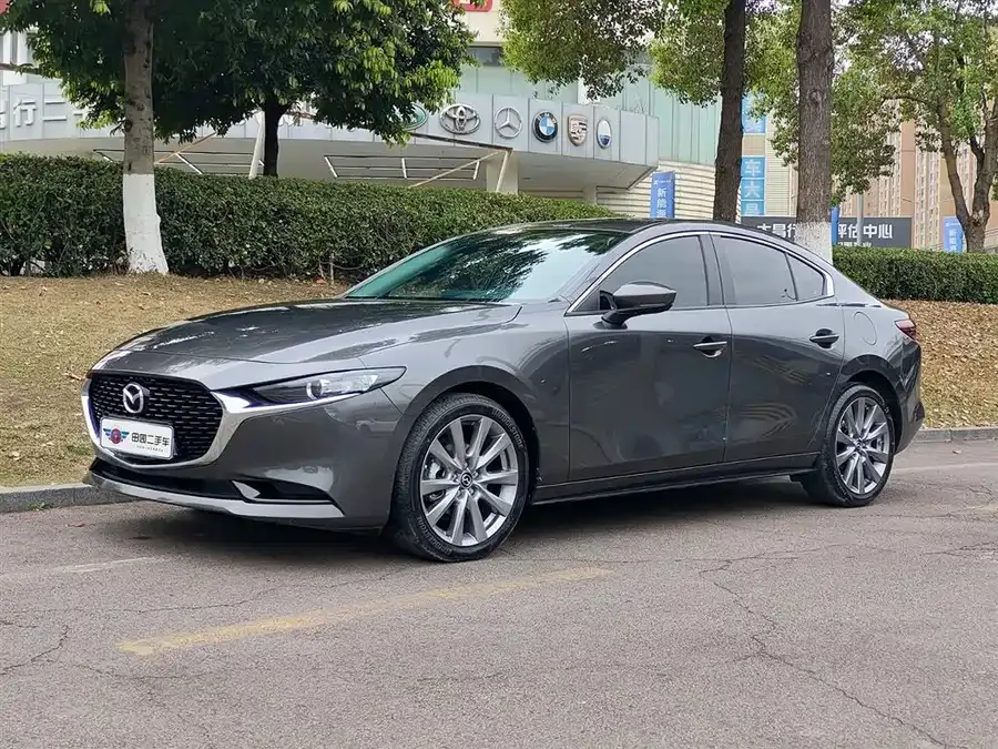 Mazda Axela 2024