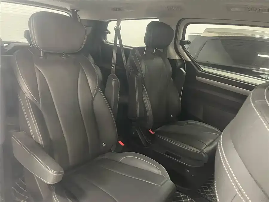 Maxus G20 2023 facelift ES 2.0T gasoline automatic value version 2023 — миниатюра 2