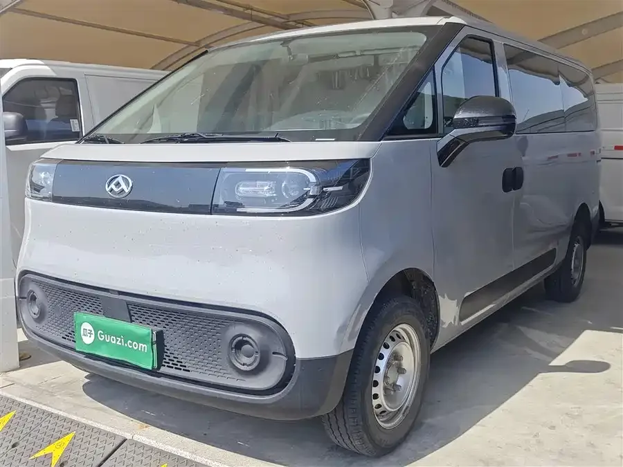 Maxus Dana V1 2025