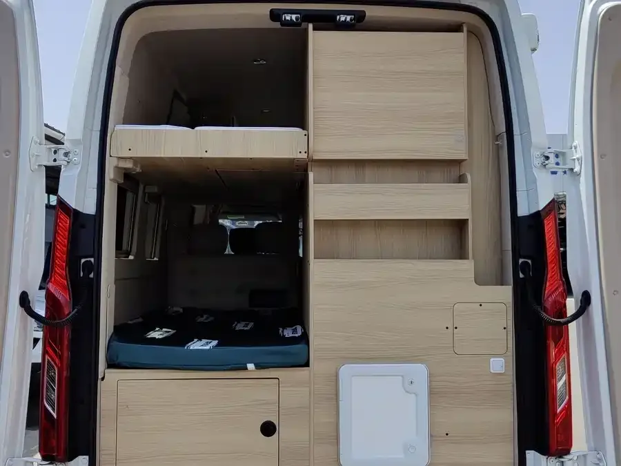 Maxus SAIC MAXUS V100 motorhome SAIC MAXUS V100 2023 2.0T Traveler V100 Mountain Edition Longitudinal Bed 2023 — миниатюра 5