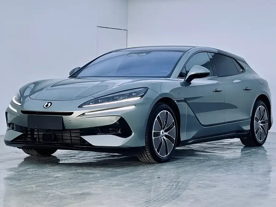 BYD Z9GT 2025