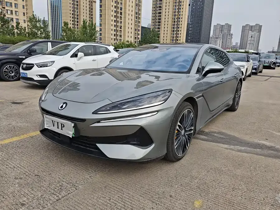 BYD Z9GT 2024