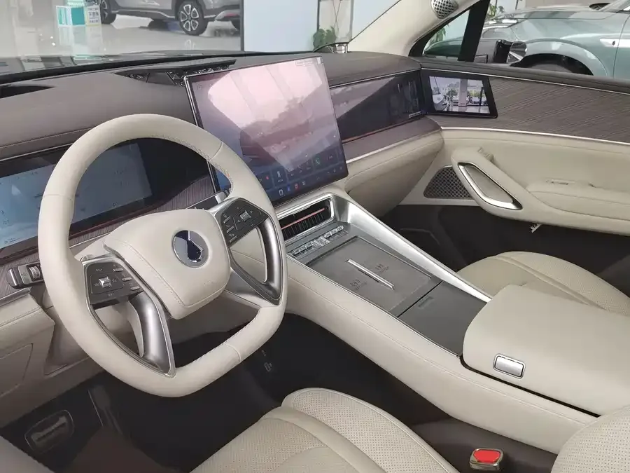 BYD N9 Denza N9 2025 flagship model 2025 — миниатюра 3