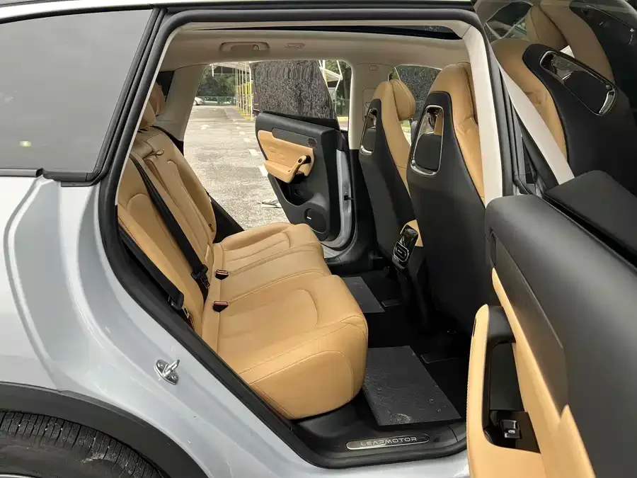 Leapmotor C11 Leapmotor C11 2023 Pure Electric 500 Comfort Edition 2024 — миниатюра 2
