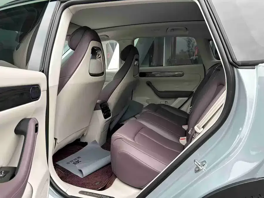 Leapmotor C11 Leapmotor C11 2024 Extended Range 300 Smart Edition 2024 — миниатюра 5