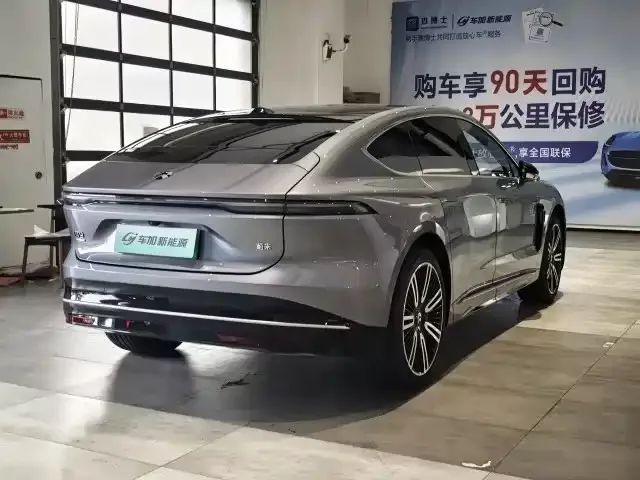 NIO ET9 NIO ET9 2025 102kWh Signature Edition 2025 — миниатюра 3