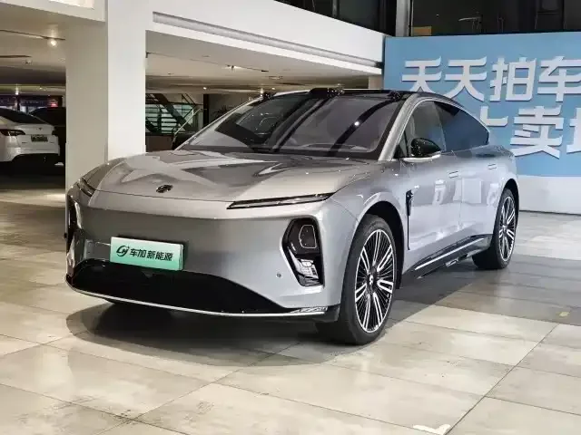 NIO ET9 2025