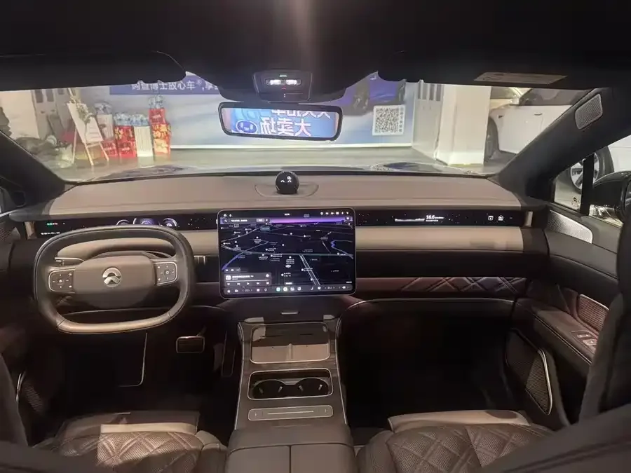 NIO ET9 NIO ET9 2025 102kWh Signature Edition 2025 — миниатюра 2