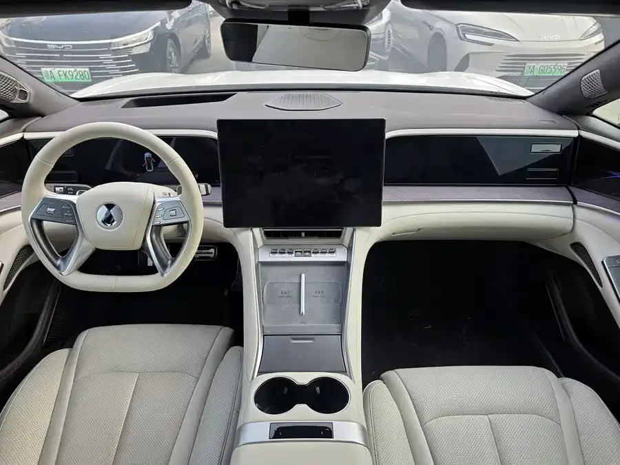 BYD Z9 Denza Z9 2024 630km AWD Pro Edition 2025 — миниатюра 3