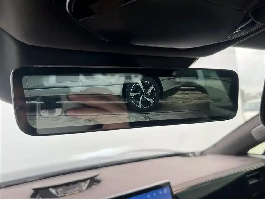 BYD Z9 Denza Z9 2024 1100km 4WD Max Edition 2025 — миниатюра 5