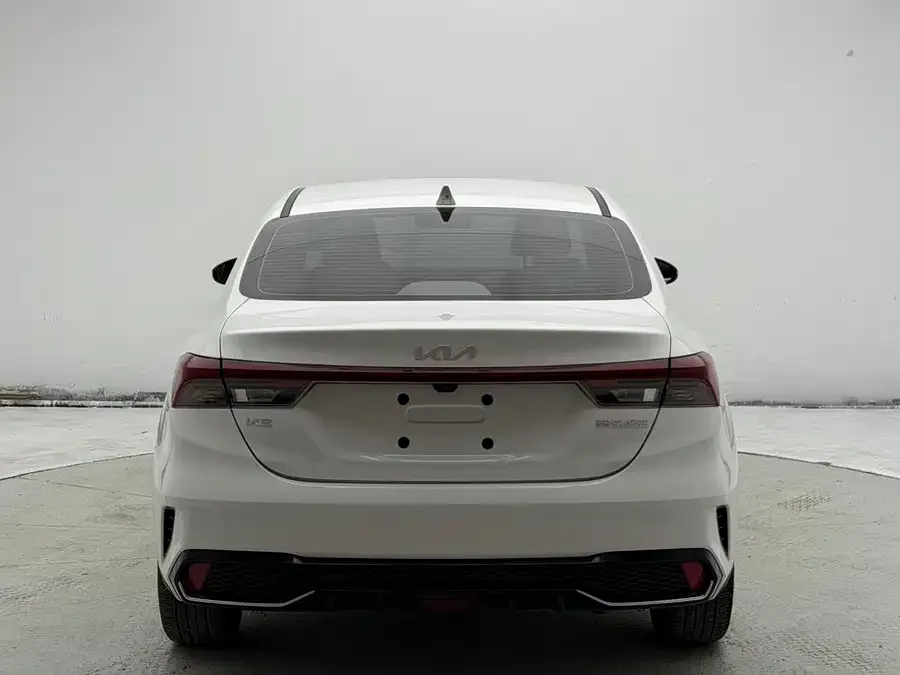 Kia K3 2023 1.5L CVT Luxury Edition 2023 — миниатюра 2